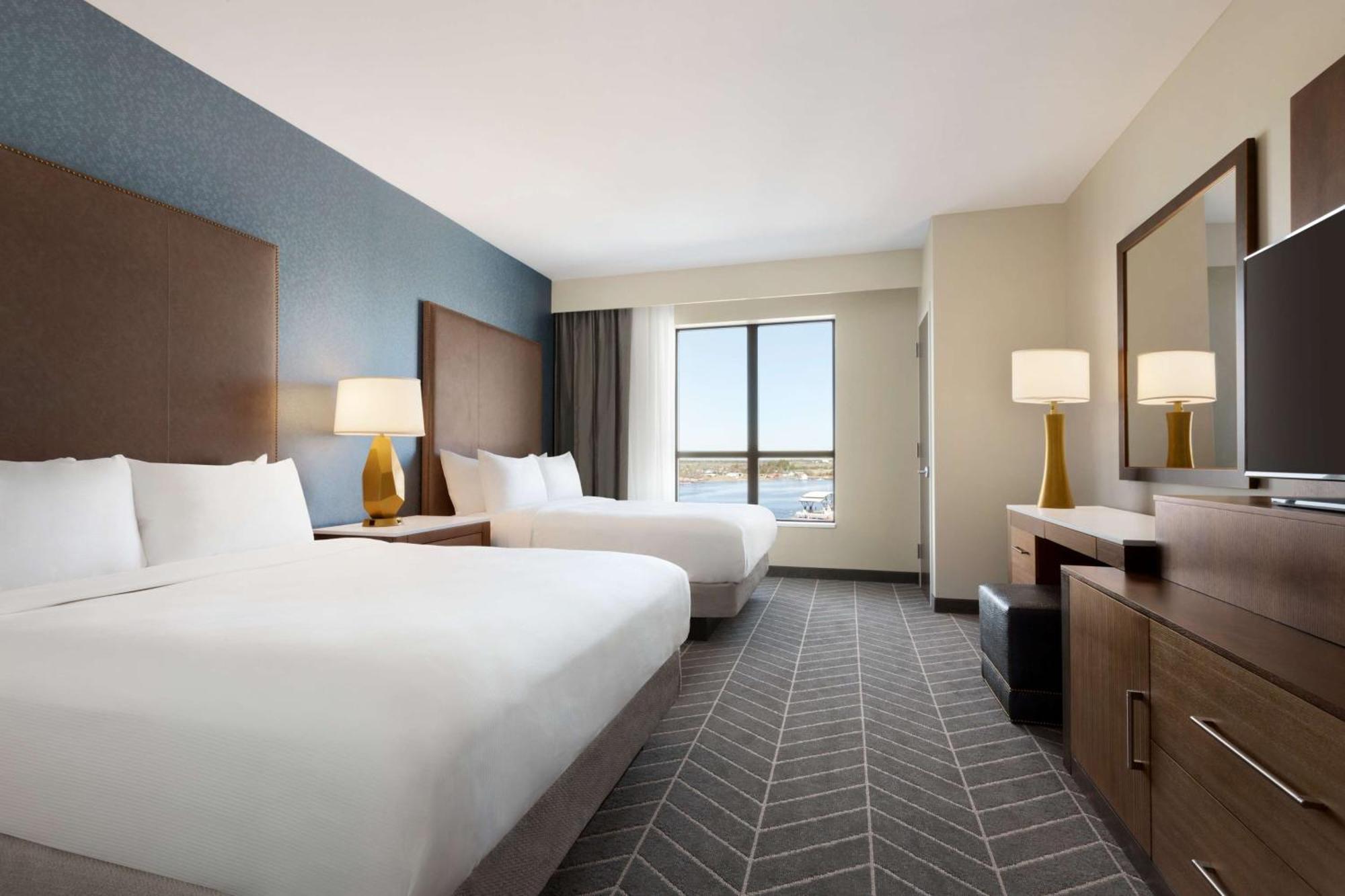 Embassy Suites By Hilton Wilmington Riverfront Bagian luar foto