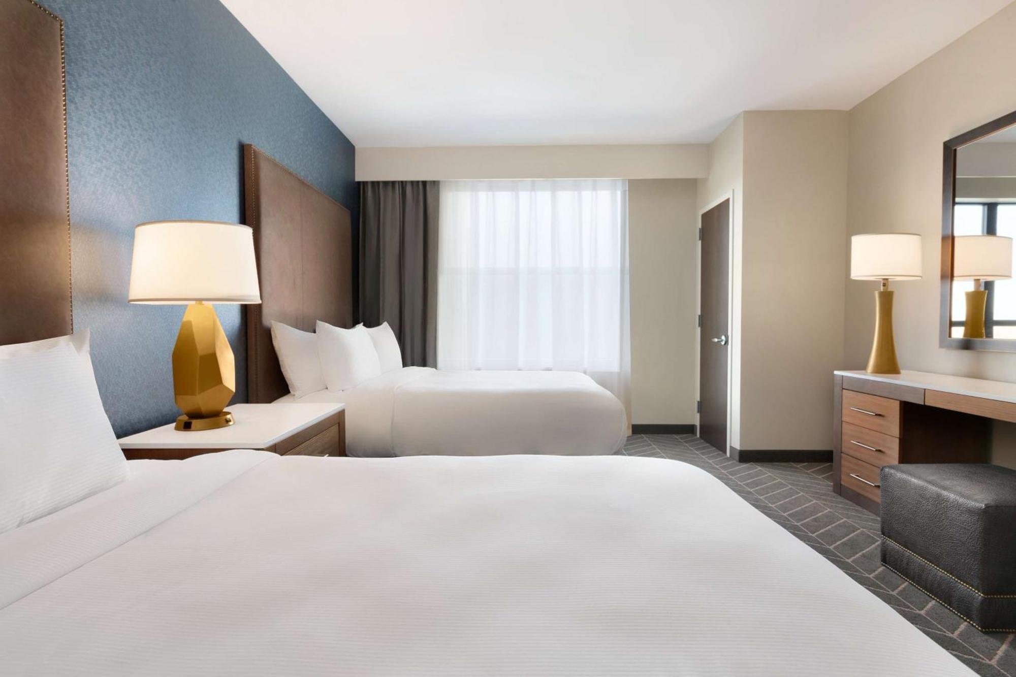 Embassy Suites By Hilton Wilmington Riverfront Bagian luar foto