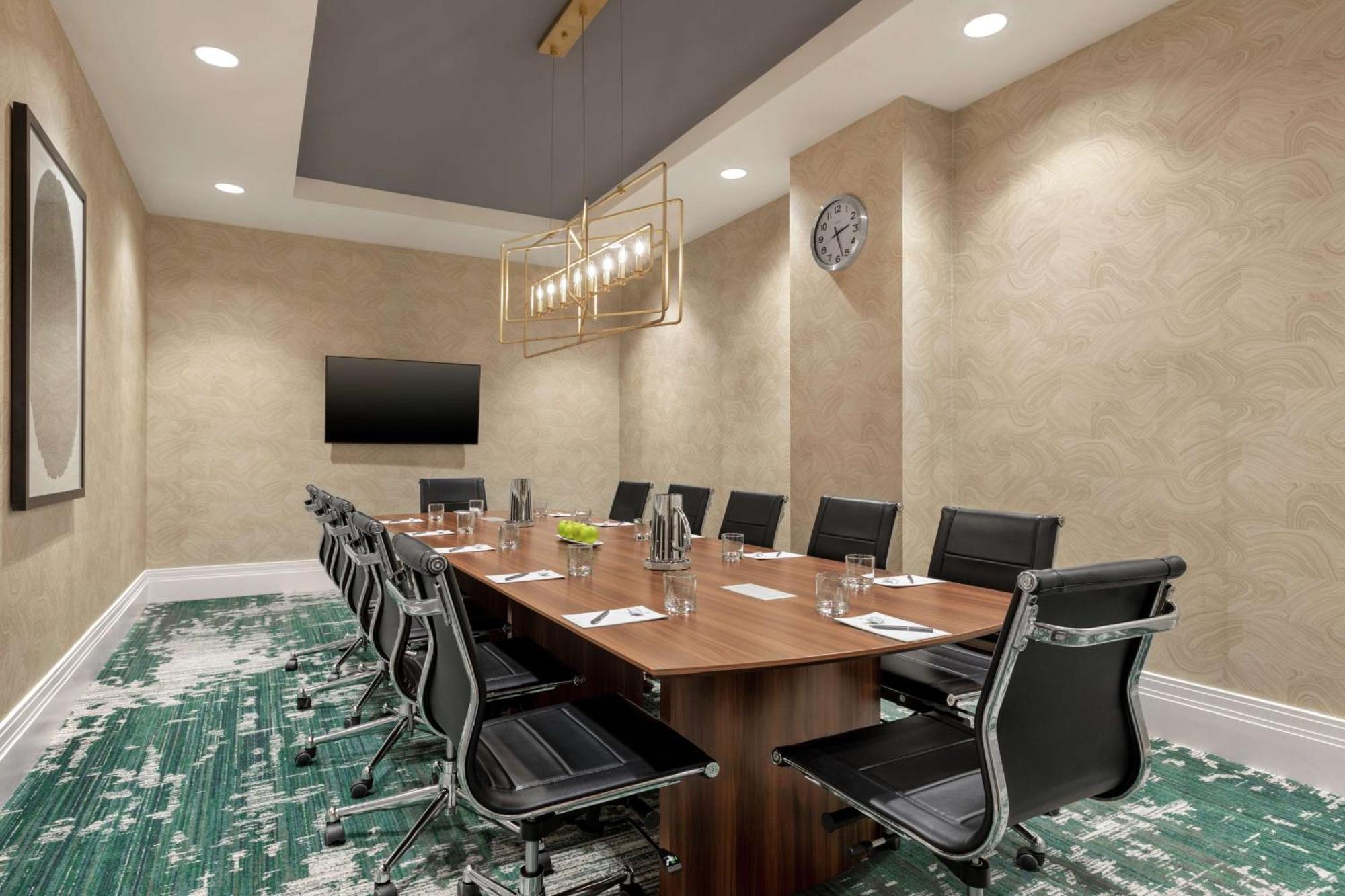 Embassy Suites By Hilton Wilmington Riverfront Bagian luar foto